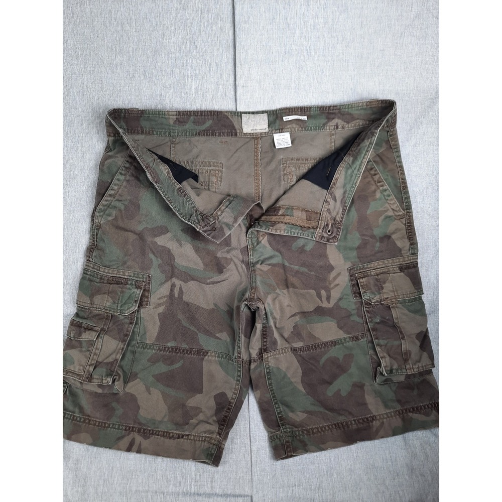 Public Opinion Men's 38W Camouflage Utility Cargo Belted Short Military Green